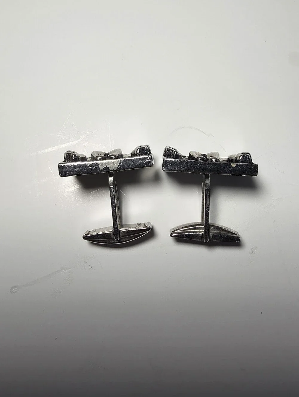 Vtg Silver-Tone Rectangular Men’s Cufflinks with Patterned Relief 